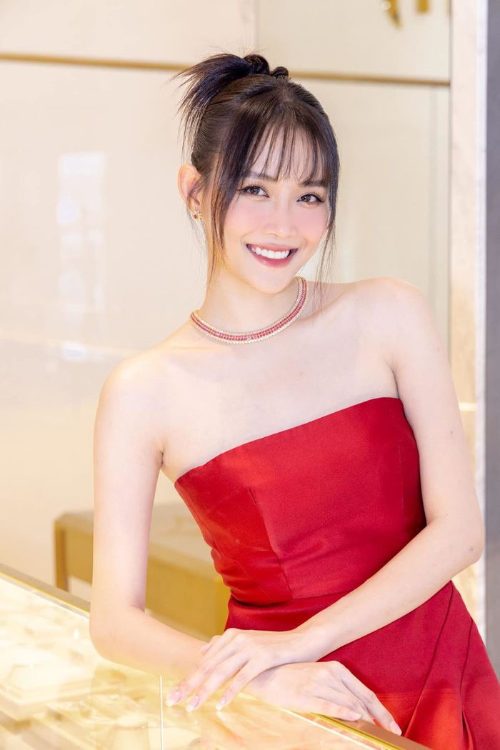 Trương Mỹ Nhân bênh Thiên An diện đồ không phù hợp khi đến nhà mình