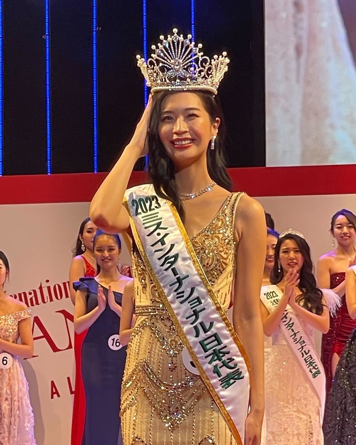 Việt Nam tài trợ vương miện cho cuộc thi Miss Tourism World 2022
