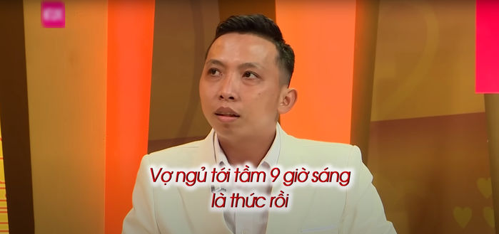 Chồng cưng vợ như trứng, làm hết việc nhà để bà xã được ngủ nướng
