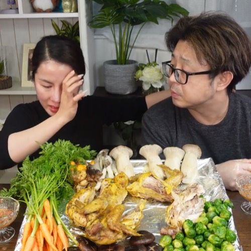 Bà Nhân Vlog nghẹn ngào chia sẻ lý do về Việt Nam, mong kết quả tốt
