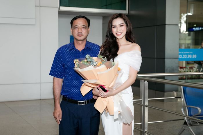 Đỗ Thị Hà: Ba mẹ từng rất áp lực khi tôi là Hoa hậu Việt Nam
