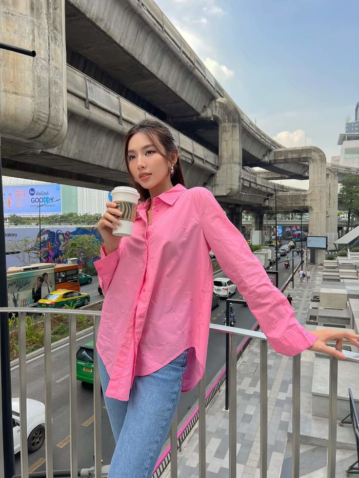 Ảnh hot sao Việt 12/1: Hương Giang phủ nhận tin yêu trai Hàn
