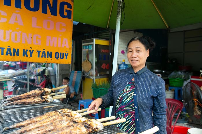 Bán cá lóc nướng ngày Tết: Thu nhập tăng gấp 10 ngày thường