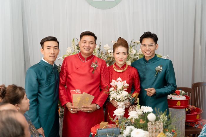 Nhà gái kết hoa cưới độc lạ từ lá cọ tặng cô dâu: Miệt mài tận 9 tiếng