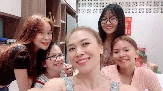 Cháu gái xinh xắn của sao Việt: Cháu Ngọc Trinh, Mỹ Tâm giống cô y đúc