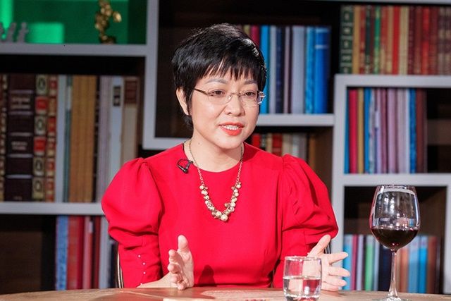 Chia tay tóc tém, MC Thảo Vân lộ diện với mái tóc mới đẹp ngọt ngào