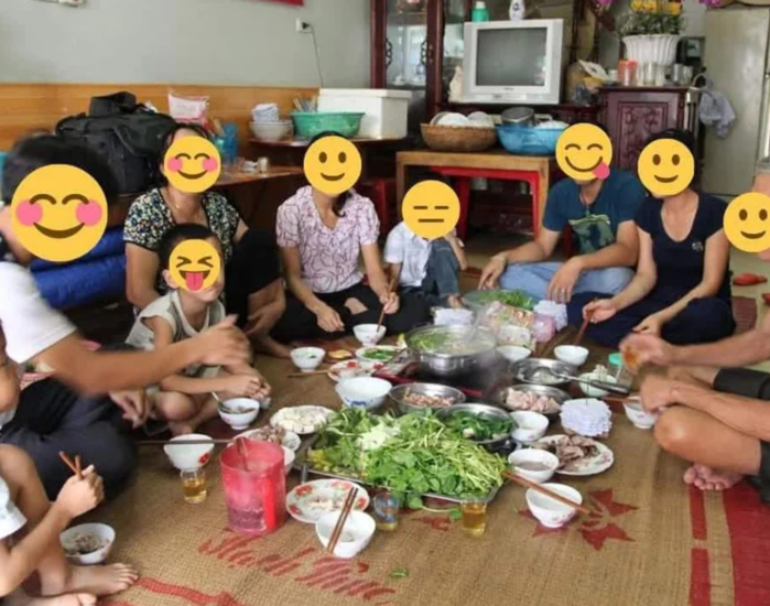 Cô gái lủi thủi rửa bát đến rộp tay khi về nhà bạn trai dịp Tết