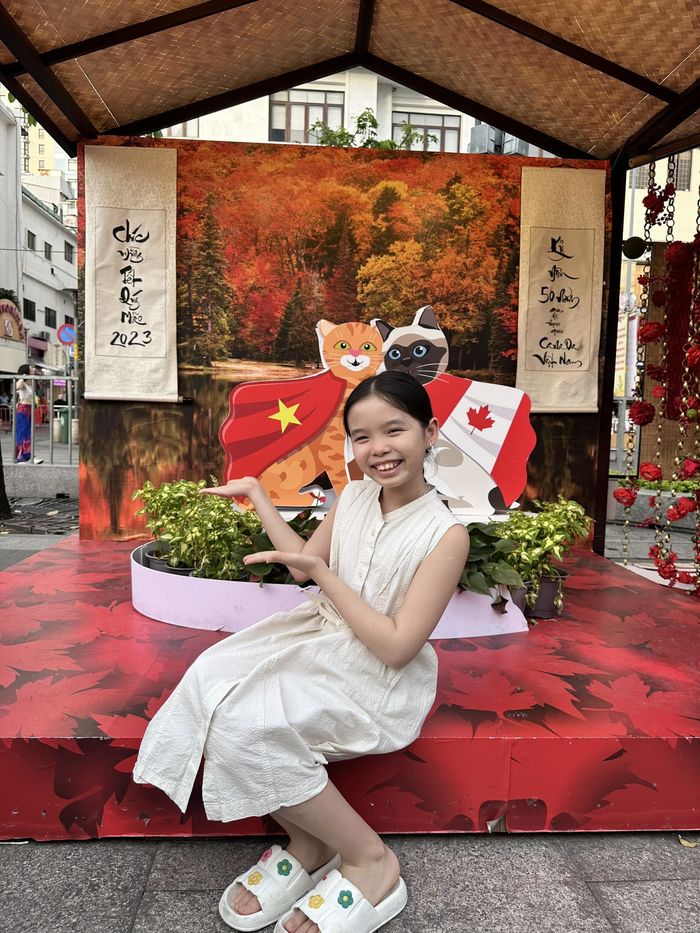 Con gái Phương Trinh Jolie ăn diện có gu: Ngày nào cũng mặc đẹp