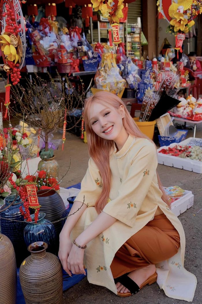 Dàn hot girl khoe sắc trước Tết: Salim thướt tha trong tà áo dài