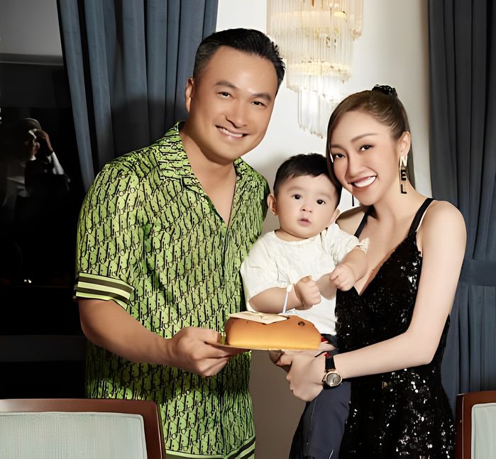 Dàn sao dự tiệc sinh nhật Chi Bảo: Trương Ngọc Ánh có bạn trai hộ tống