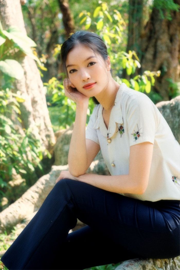 Diện lại áo dài cưới 23 năm tuổi của mẹ, 9x An Giang xinh xuất sắc