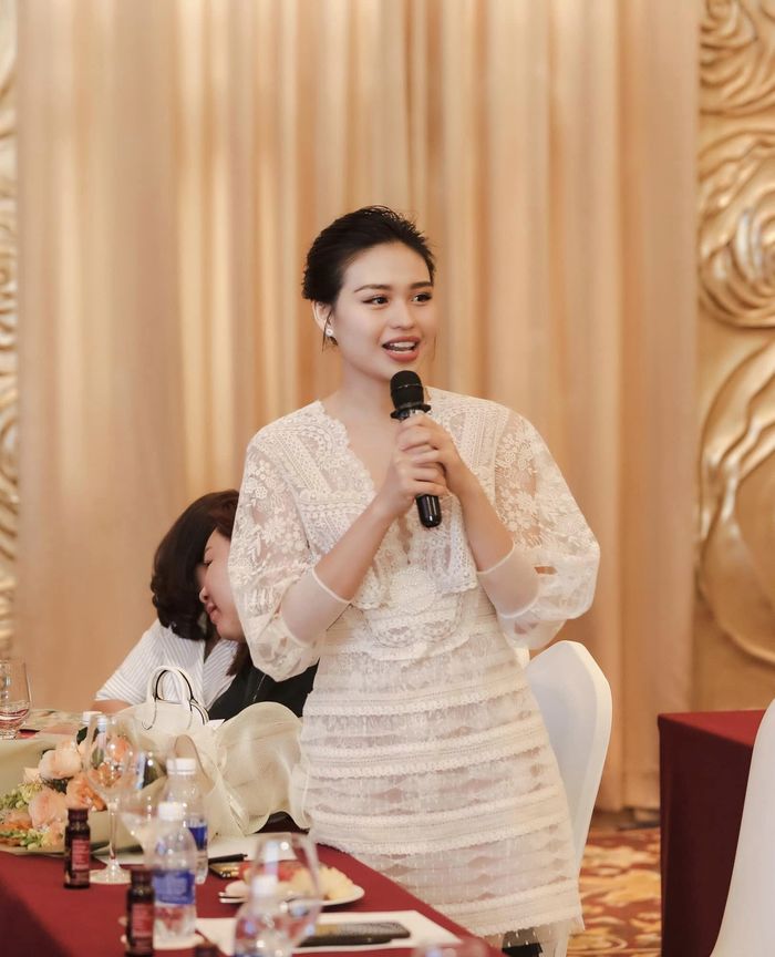 Diễn viên Lê Lộc hiện tại: Ăn vận giản dị hết sức vẫn xinh như mộng
