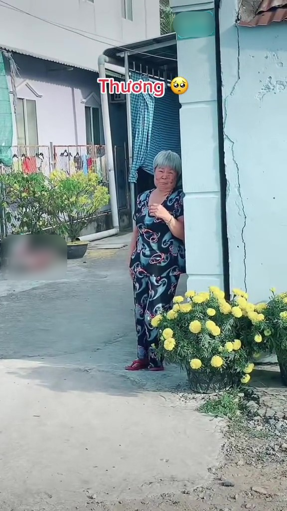 Cụ bà đìu hiu ở nhà sau Tết bên con cháu: Chạnh lòng mỗi dịp xuân