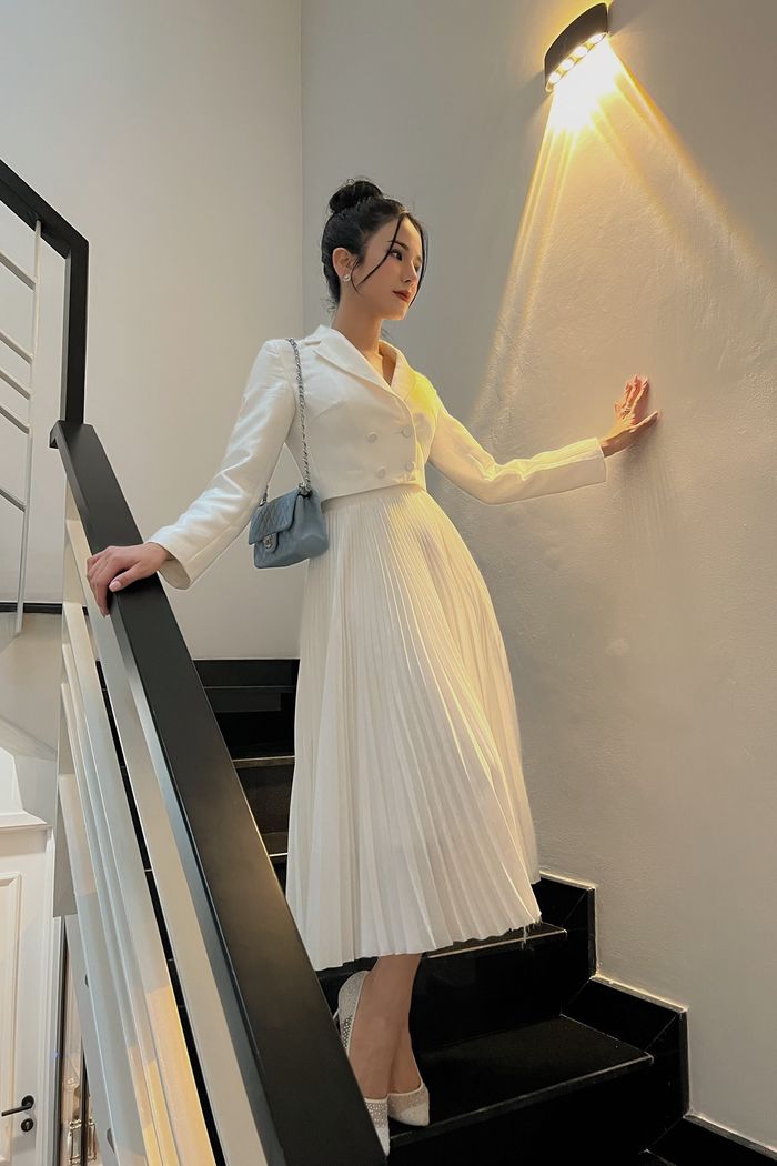 Không gian sống của mẹ con Diệp Lâm Anh hậu ly hôn: Chi 2 tỷ để F5