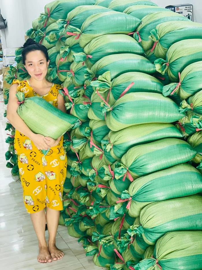 Lê Dương Bảo Lâm đáp trả việc làm từ thiện: Không phải trách nhiệm