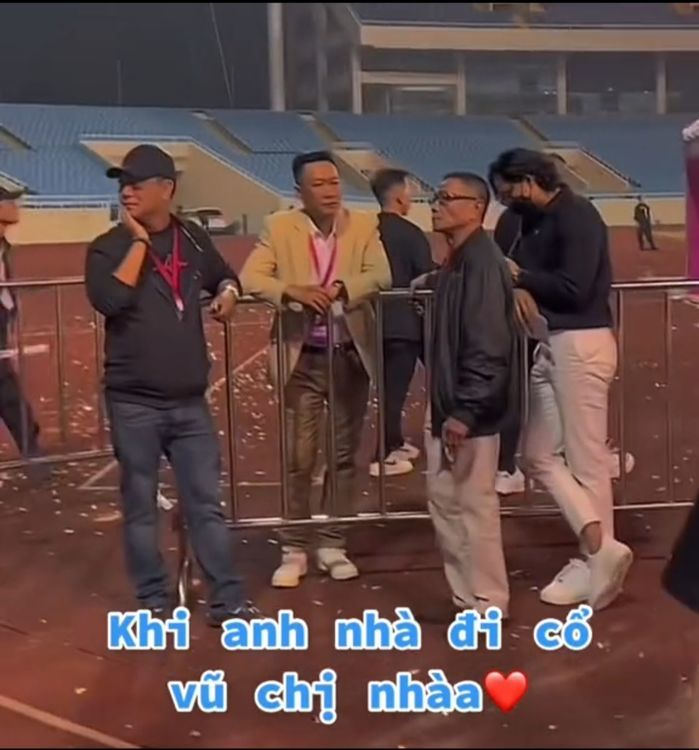 Mai Tài Phến chính thức gia nhập hội chỉ follow mình em