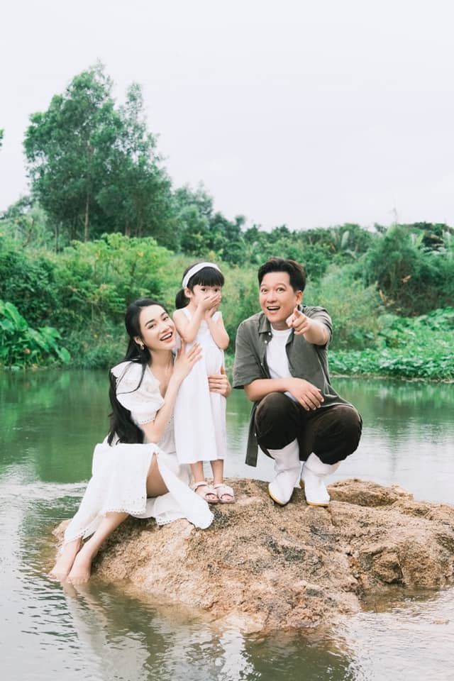 Nhã Phương khoe ảnh ông xã vào bếp: Sao nữ sướng nhất nhì Vbiz là đây