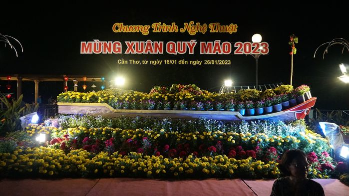 Những con đường hoa đẹp nhất xuân Quý Mão: Nguyễn Huệ đứng đầu