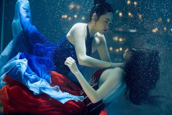 Sao Việt hy sinh vì nghệ thuật: Minh Hằng rách màng nhĩ vì đóng phim