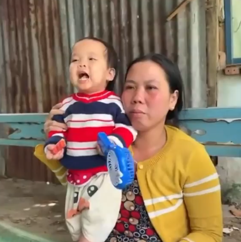 Xé lòng câu nói bé trai rơi trụ bê tông: “Con sắp đủ tiền đi học võ”