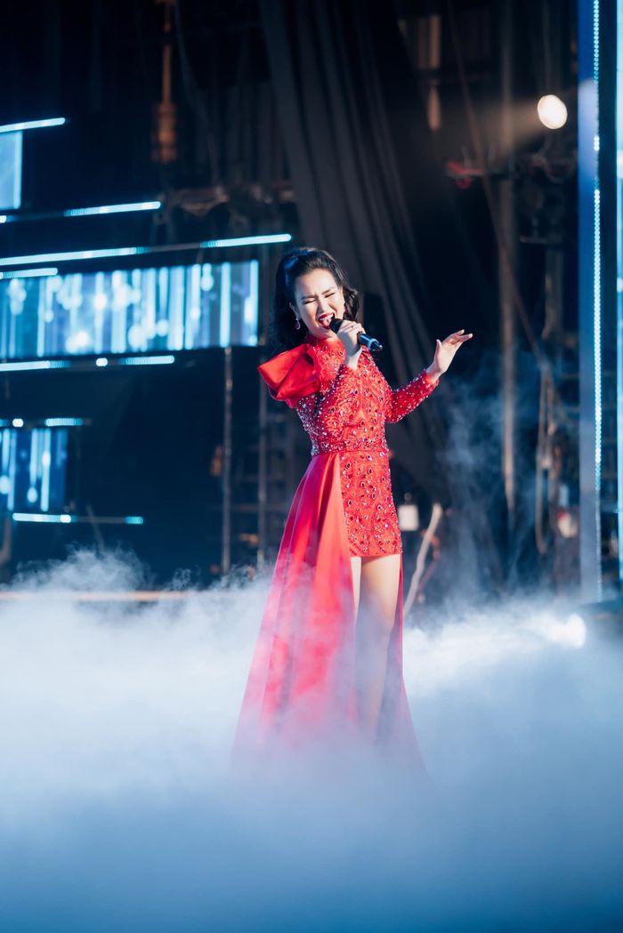 Võ Hạ Trâm khoe con gái có mái tóc dài: Fan khen xinh như công chúa