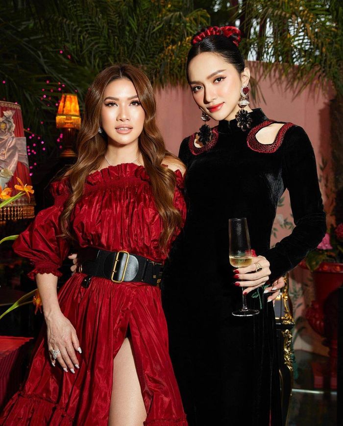 Ảnh hot sao Việt 20/2: Chồng Ngân Anh 1 tuần 2 lần bị soi biểu cảm lạ
