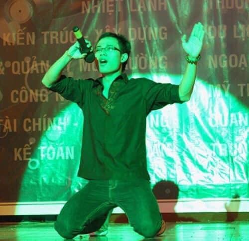 Ảnh hot sao Việt 23/2: Hứa Minh Đạt sơ hở là dìm Lâm Vỹ Dạ