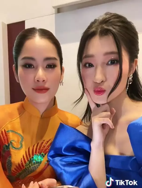 “Chị chị em em” best face: Phương Nhi, Nam Anh đọ sắc khi gặp gỡ