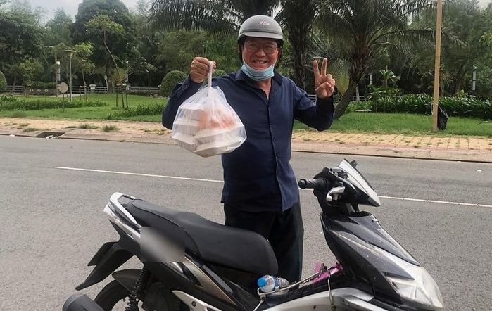 Duy Phương tuổi 70: Lê Lộc trả giúp 600 triệu, bán bánh bèo kiếm sống