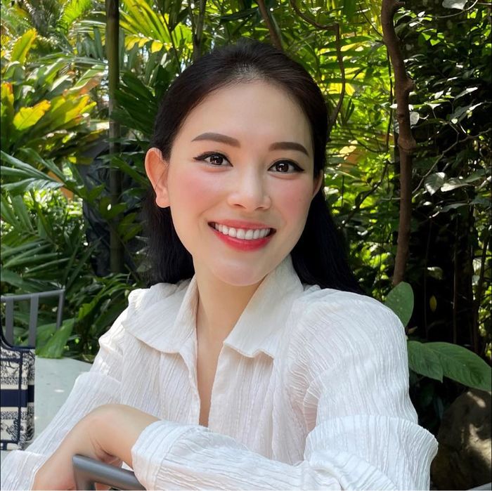 Kín như bưng, thông tin hôn lễ Linh Rin vẫn hé lộ: Cận cảnh thiệp mời