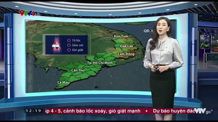 MC đẹp nhất VTV ở tuổi 33: Chồng cưng chiều, sự nghiệp thăng hoa