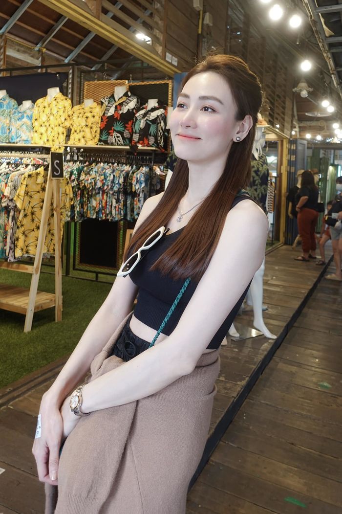 Mỹ nhân Việt da trắng phát sáng: Ngân Khánh, Hà Hồ ngang tài ngang sức