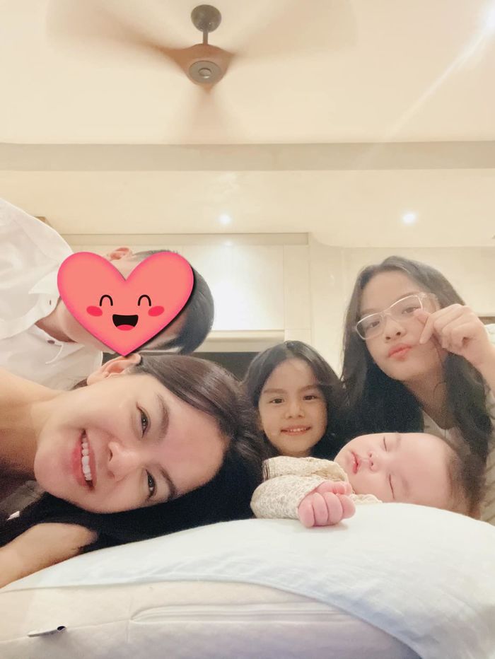 Phạm Quỳnh Anh vui khi bé út sang mốc mới: Mẹ bỉm dạy con rất khéo