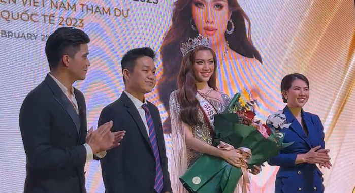 Thanh Thanh Huyền lần đầu diễn trang phục dân tộc Bánh tráng