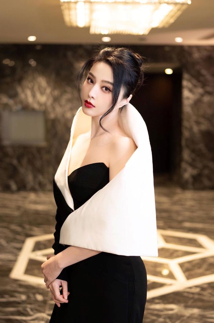 Visual Diệc Phi - Băng Băng sau 13 năm chụp chung: Mỗi người một vẻ