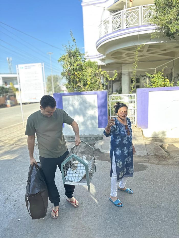 Võ Hạ Trâm sang Ấn Độ thực hiện dự án âm nhạc: Nhà chồng lo chu đáo