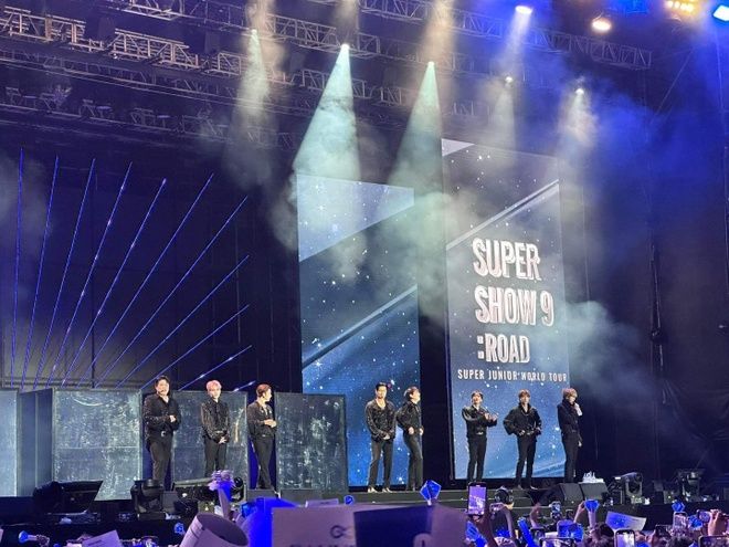 Quán phở TPHCM bất ngờ khi được nhóm nhạc Super Junior ghé dùng món