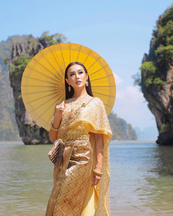 Á hậu 2 Miss Charm khoe nhan sắc xinh đẹp tại Thái Lan