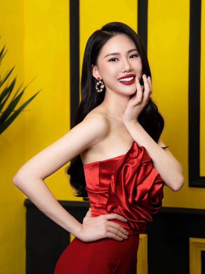 Bùi Quỳnh Hoa bất ngờ khi bị đồn thay Thảo Nhi Lê thi Miss Universe