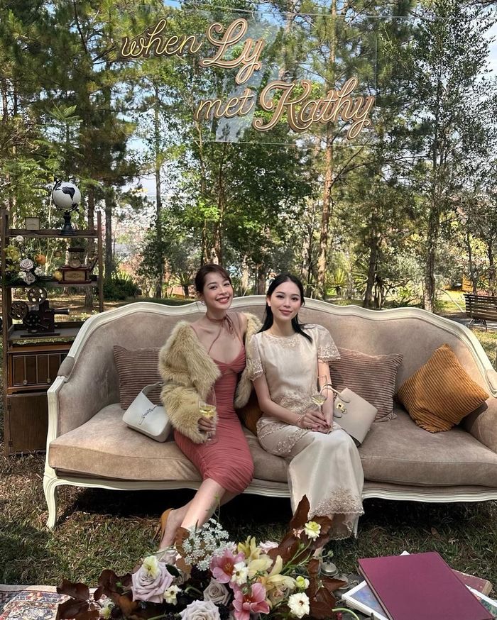 Từ ngày nghi có bạn trai: Chi Pu đẹp sang, giao hảo toàn dâu hào môn