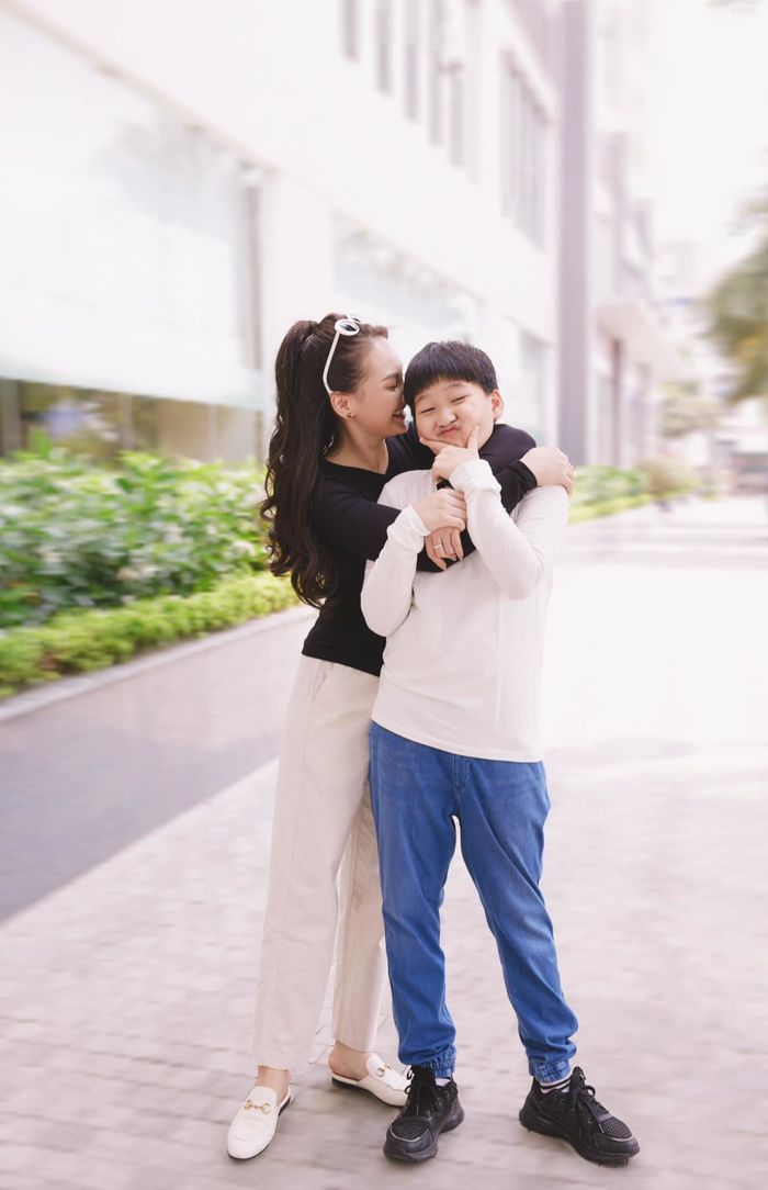 Chồng tích cực hỗ trợ, Bảo Thanh vừa tái xuất đã sắm nhà mới