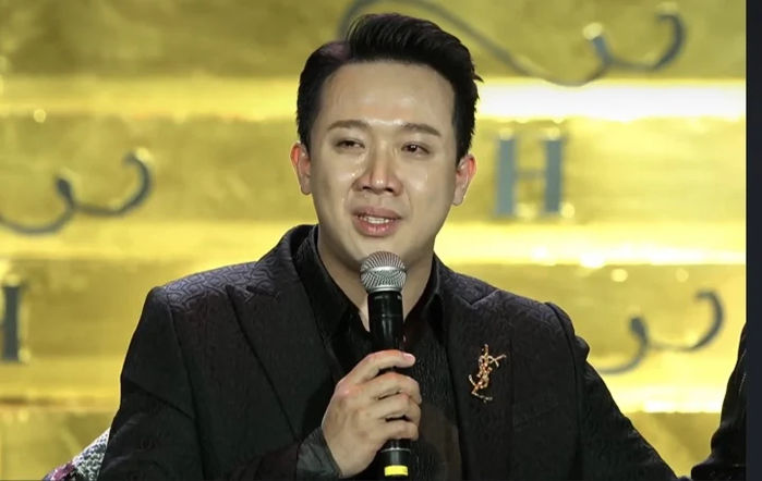 Clip Trường Giang khóc ở show hot trở lại, khán giả gọi tên Trấn Thành
