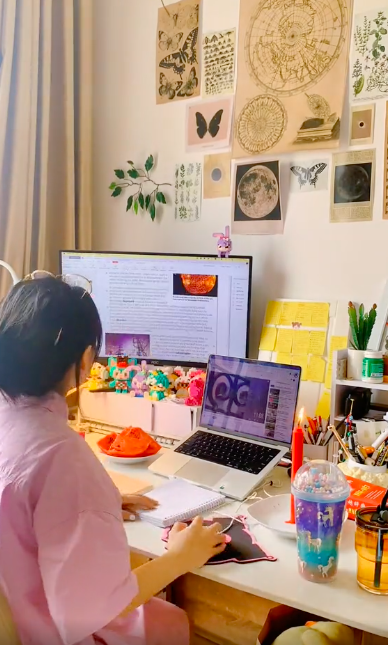 Cô gái đu trend học đến khi nến tắt khiến nhiều cư dân mạng trầm trồ