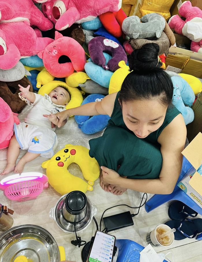 Con gái Dương Lâm tí tuổi ra dẻ y ba: Gia tài rổ kẹp chấn động