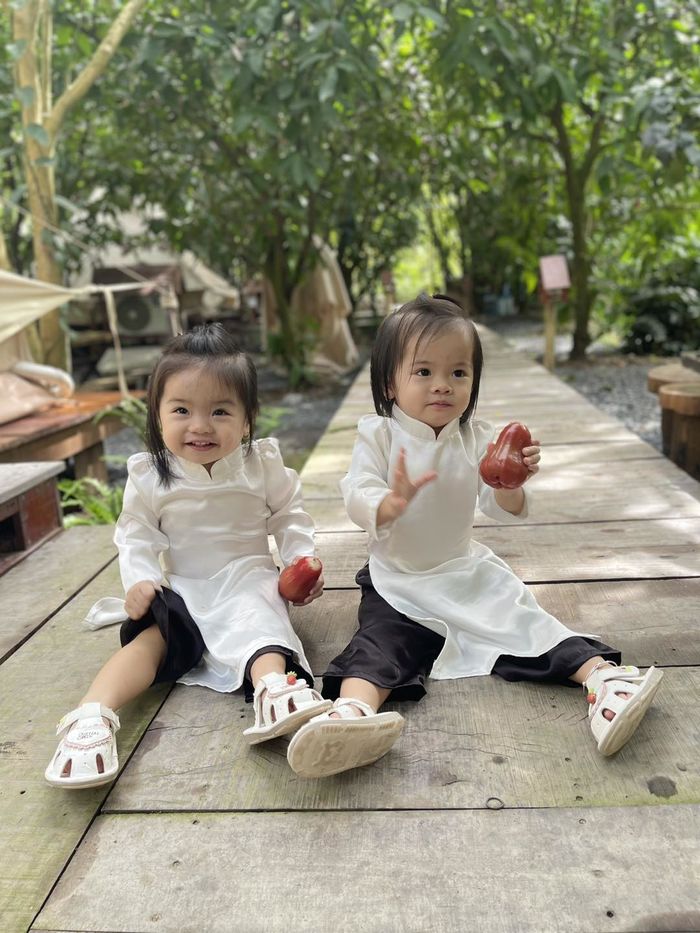 3 con gái Vân Trang thừa hưởng gen trội của mẹ: Tóc bé nào cũng đẹp