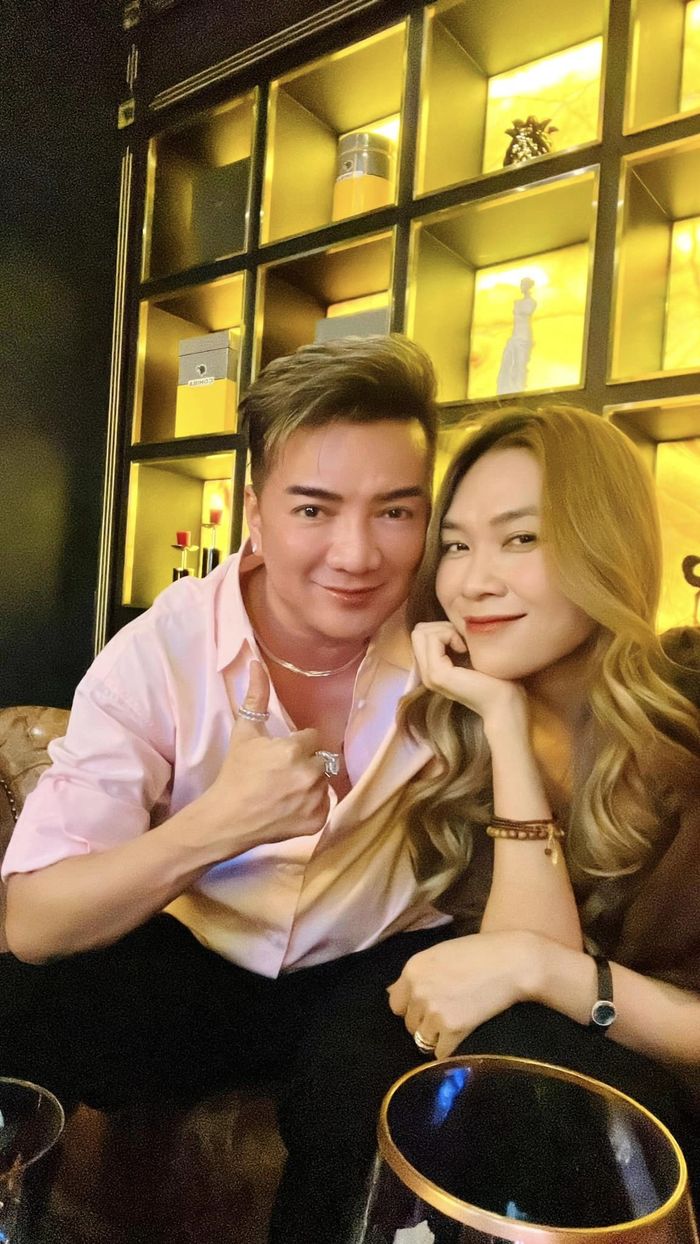 Mr. Đàm đưa con gặp gỡ dàn sao Việt, Polo bẽn lẽn khi Mỹ Tâm cưng nựng