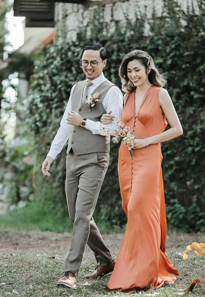 Đi ăn cưới tinh tế như Hà Tăng: Đẹp sang nhưng không át nữ chính