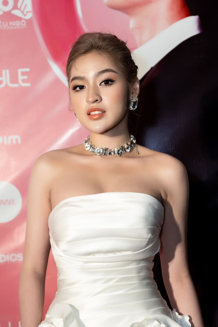 Fan sắc đẹp kêu trời khi Trần Thanh Tâm được gán danh hiệu “Hoa hậu”