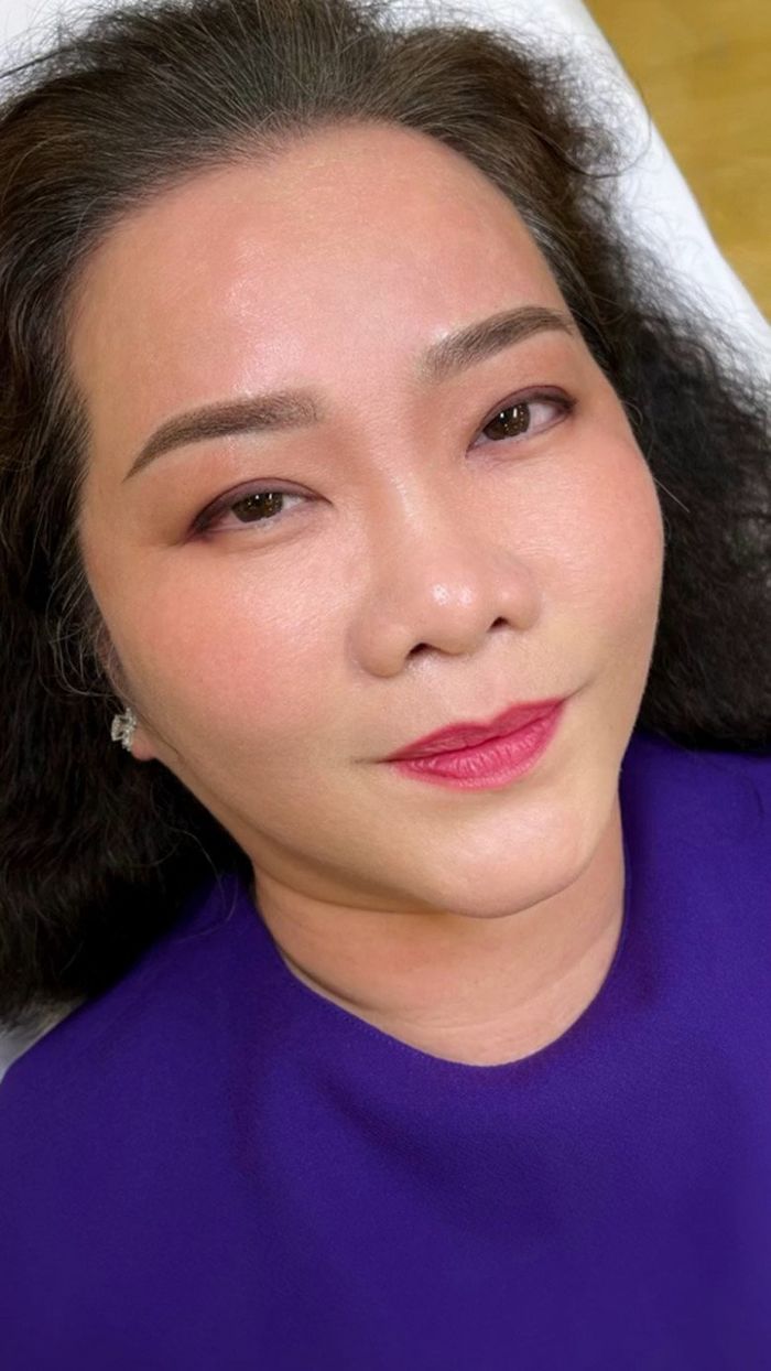 Mẹ vợ thiếu gia Phan Thành thẳng tay chi 100 triệu làm chân mày mới