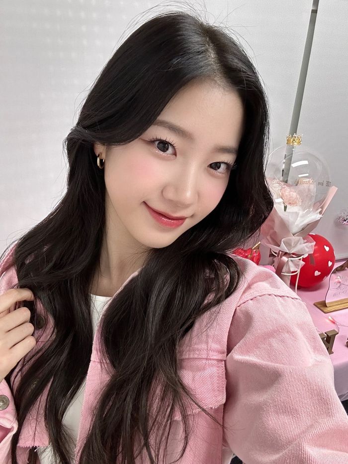 Idol Kpop có visual hot rần rần MXH: Ảnh nhá hàng MV của Jisoo xịn đét